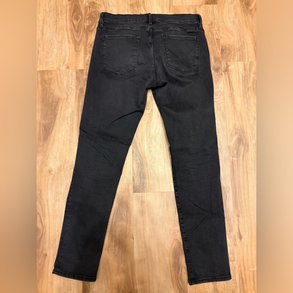 Frame Le Garçon Mid-Rise Jeans in Kerry - Size 28 - Picture 2 of 11
